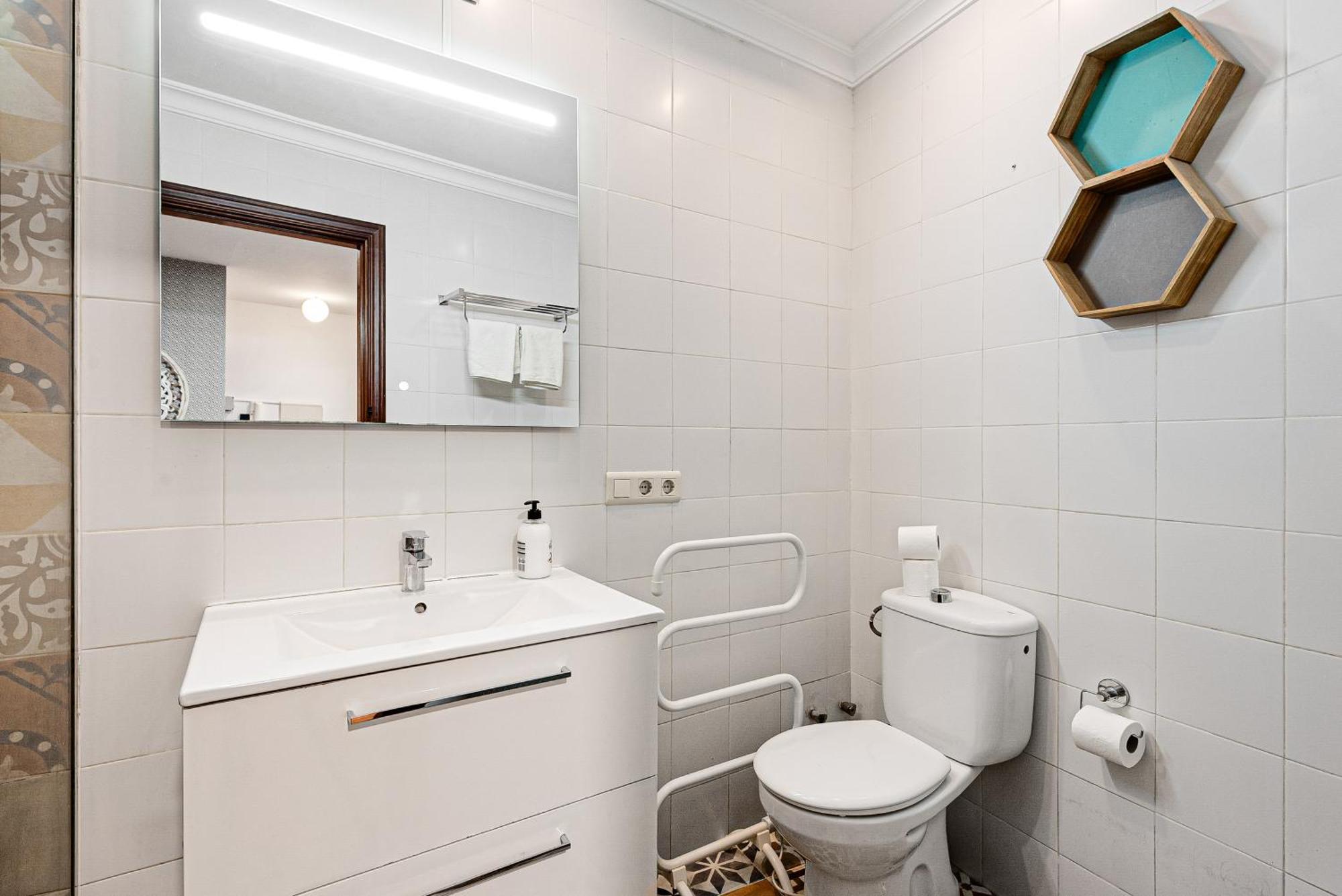Urbanchicmalaga 2Bedroom Oasis In Historic Malaga Centre Esterno foto
