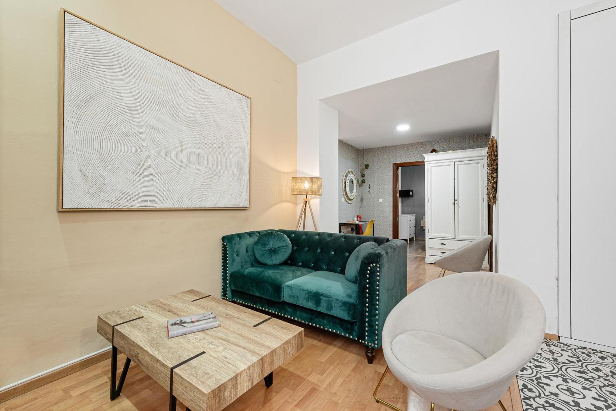 Urbanchicmalaga 2Bedroom Oasis In Historic Malaga Centre Esterno foto