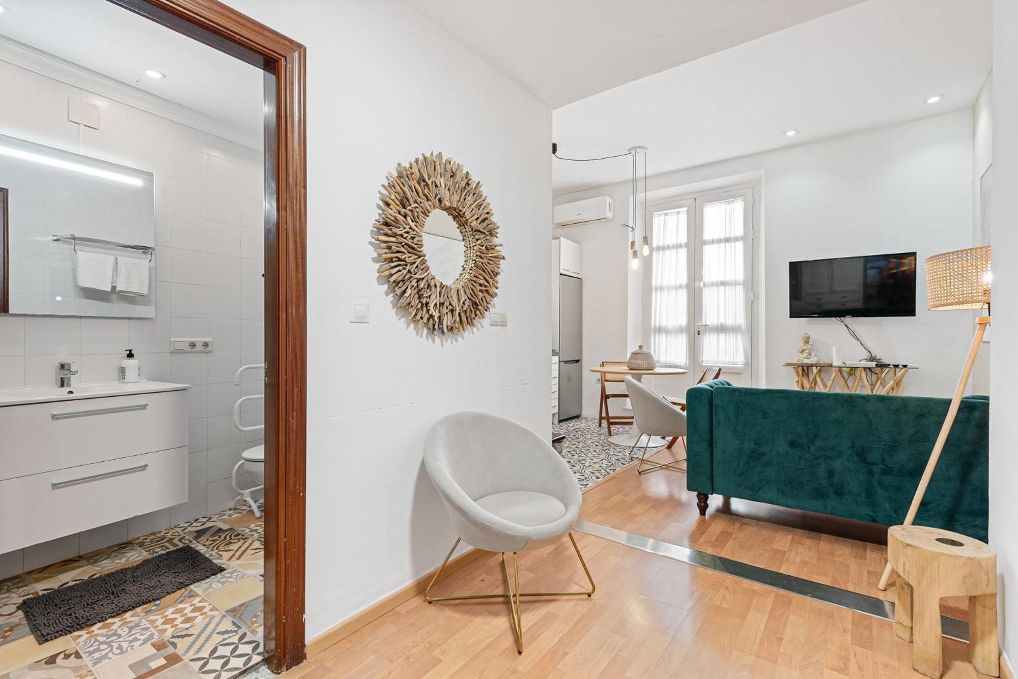 Urbanchicmalaga 2Bedroom Oasis In Historic Malaga Centre Esterno foto