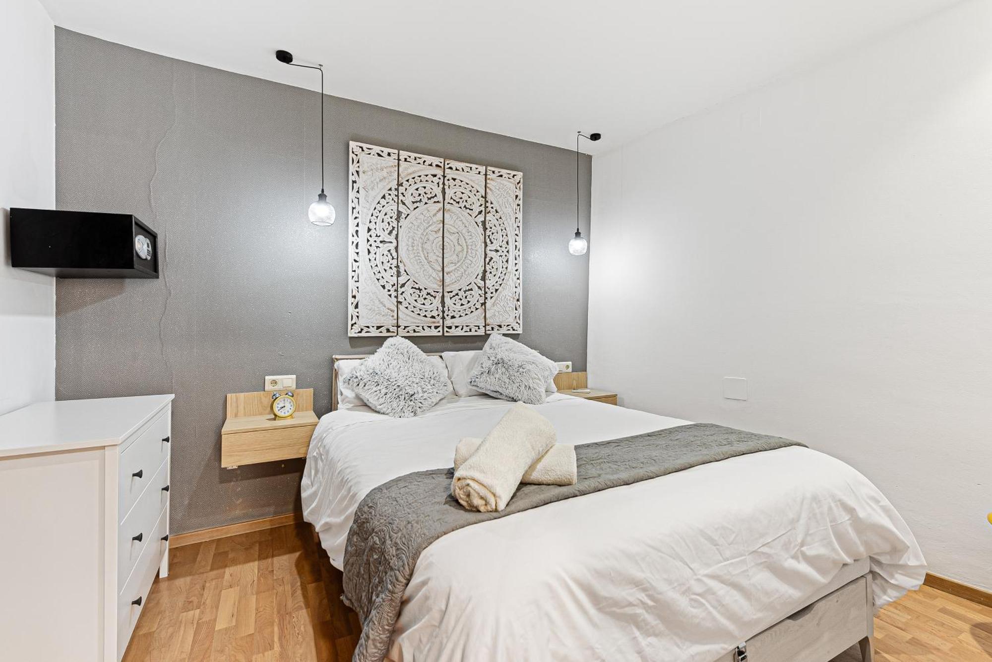 Urbanchicmalaga 2Bedroom Oasis In Historic Malaga Centre Esterno foto