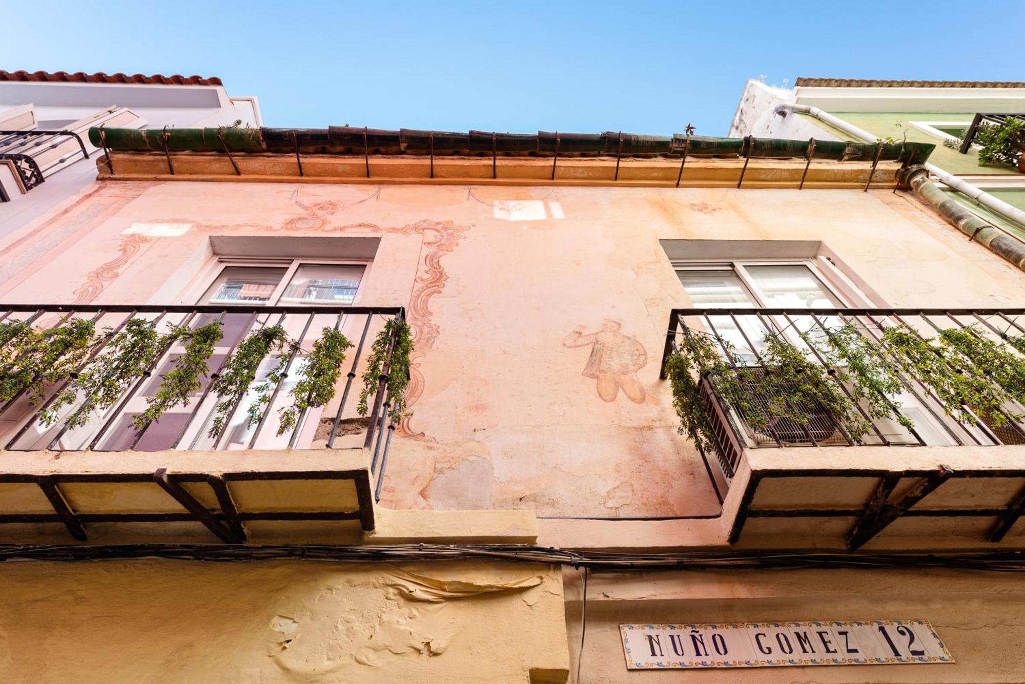 Urbanchicmalaga 2Bedroom Oasis In Historic Malaga Centre Esterno foto